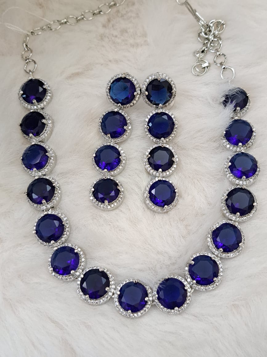 Gorgeous royal blue cubic zircon and american diamonds set