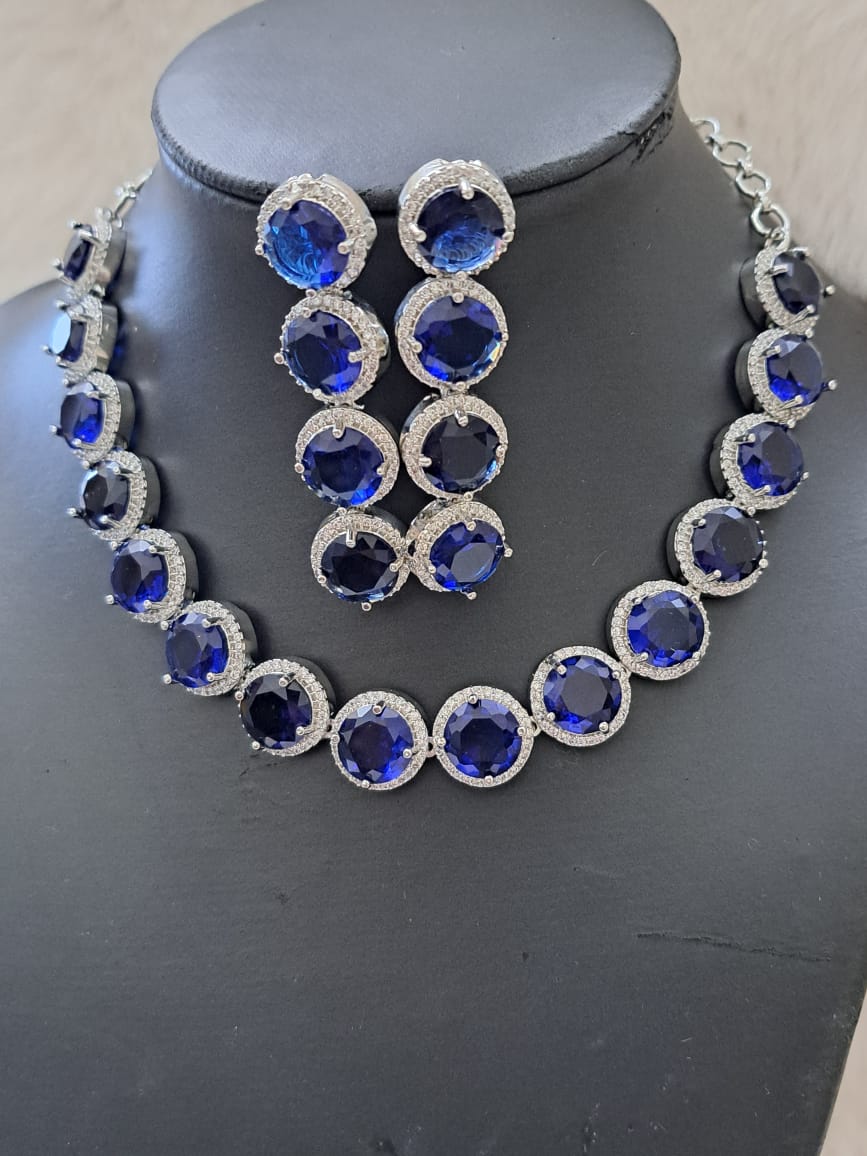 Gorgeous royal blue cubic zircon and american diamonds set