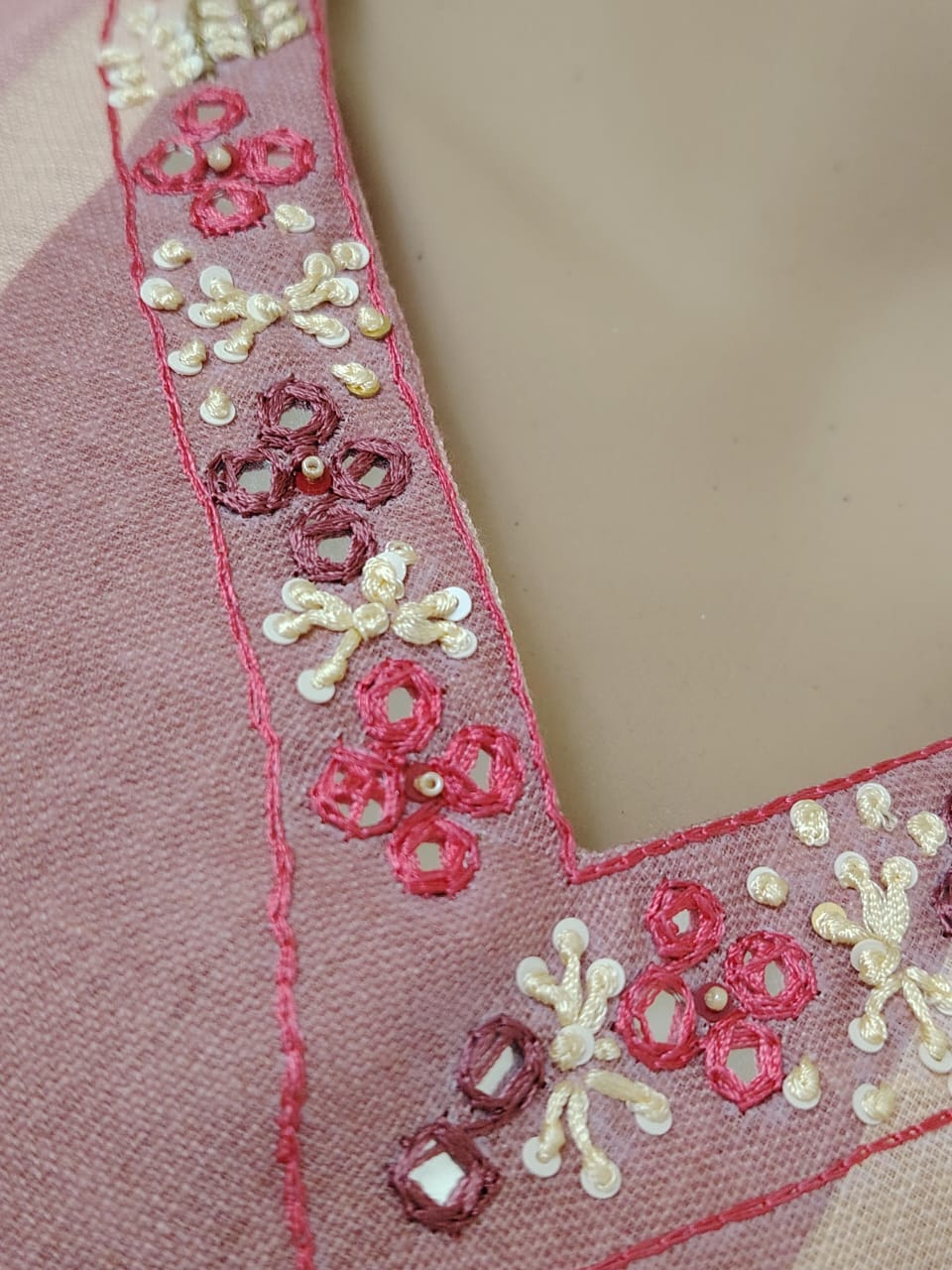 BLUSH LILY PLACEMENT PRINT JUTE SALWAAR KAMEEZ SET